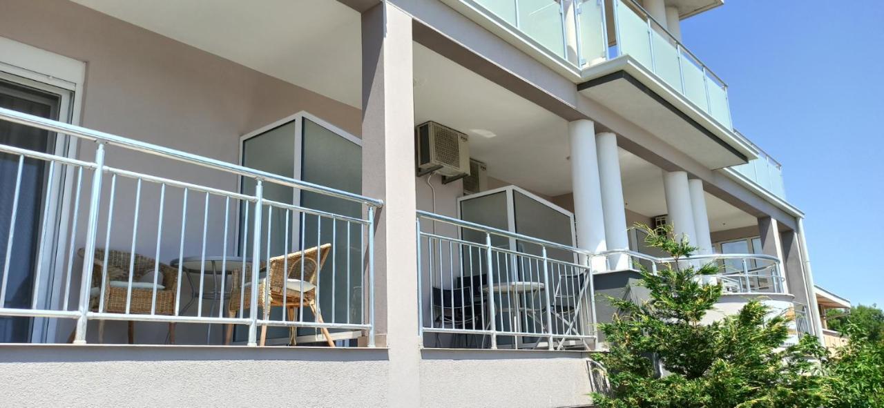 Apartment'S Meti Ulcinj Exterior foto